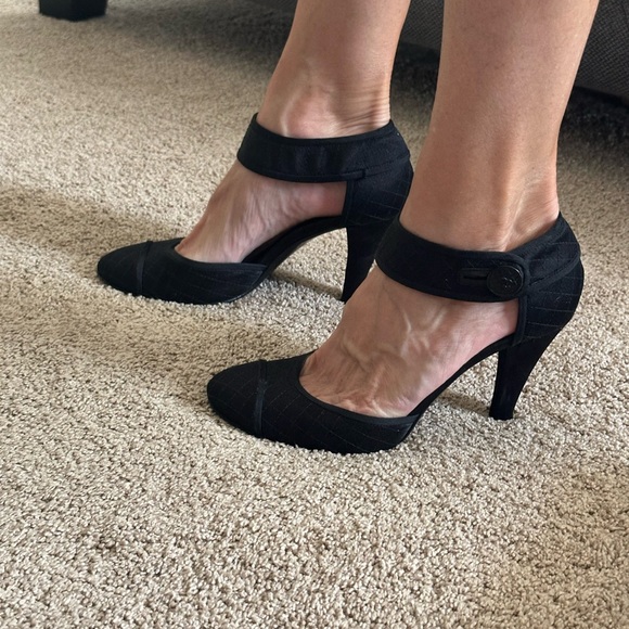 Authentic Chanel black satin heels with round toe and ankle button closure. - Picture 6 of 10
